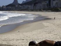 Mutirão retira  mais de 100 quilos de lixo da orla do Rio de Janeiro